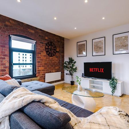 2 King Size Beds In Manhattan Styled Oversize Apartment Leeds  Exterior photo