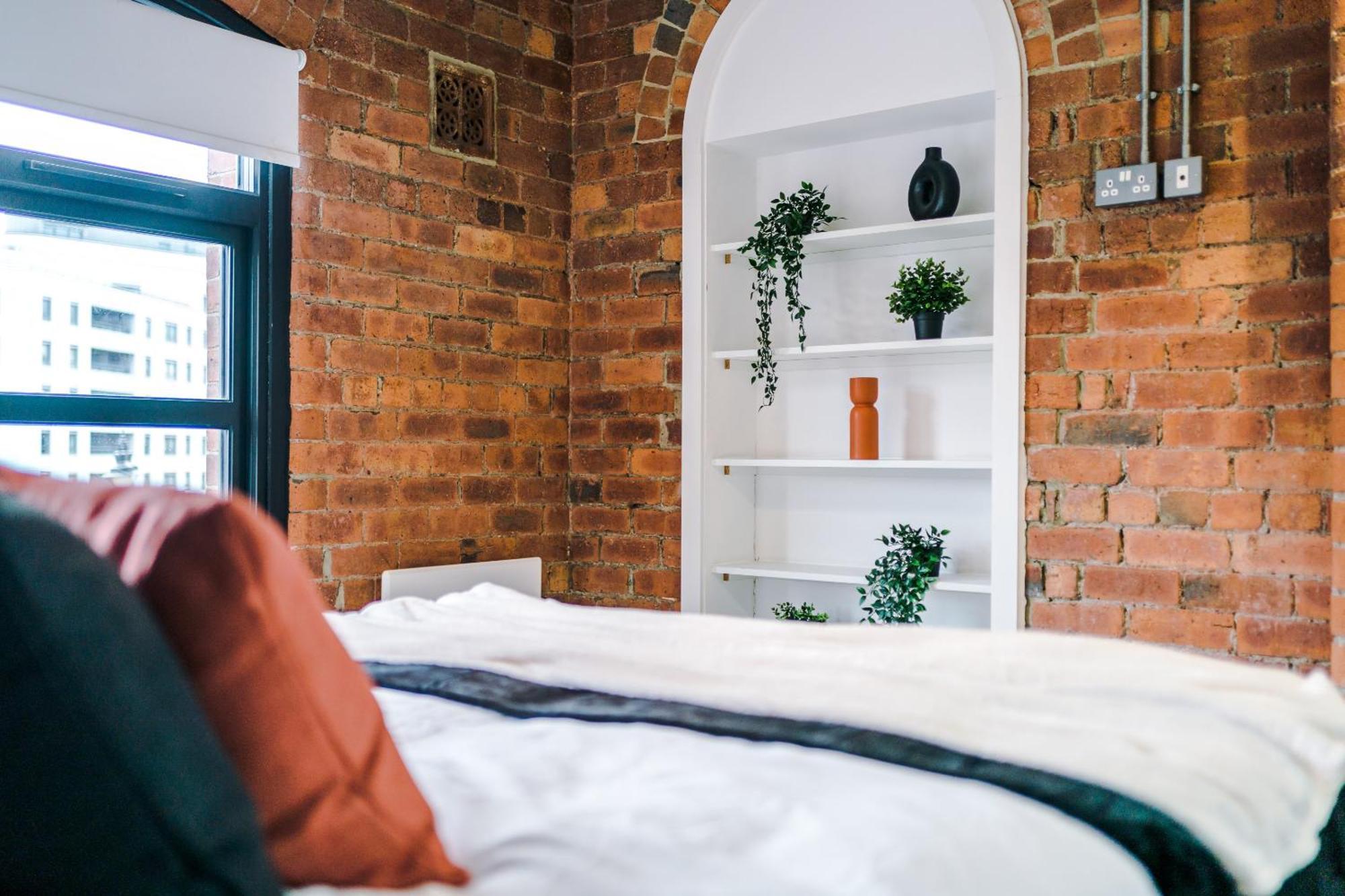 2 King Size Beds In Manhattan Styled Oversize Apartment Leeds  Exterior photo